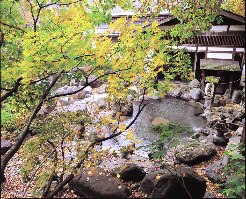 Kaikake Onsen Hotel Yuzawa  Exterior photo