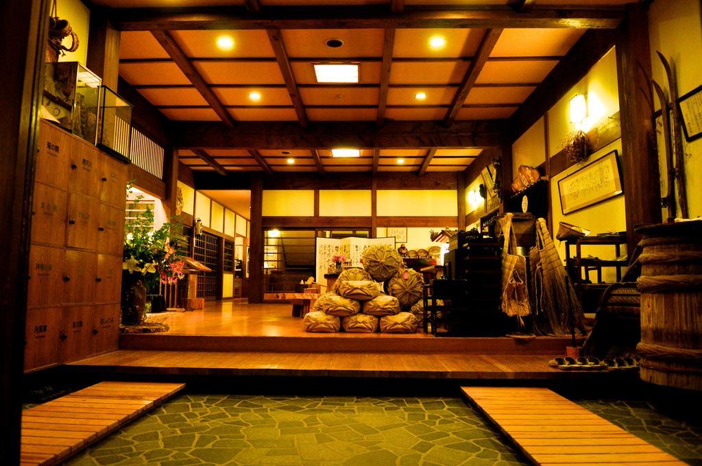 Kaikake Onsen Hotel Yuzawa  Exterior photo